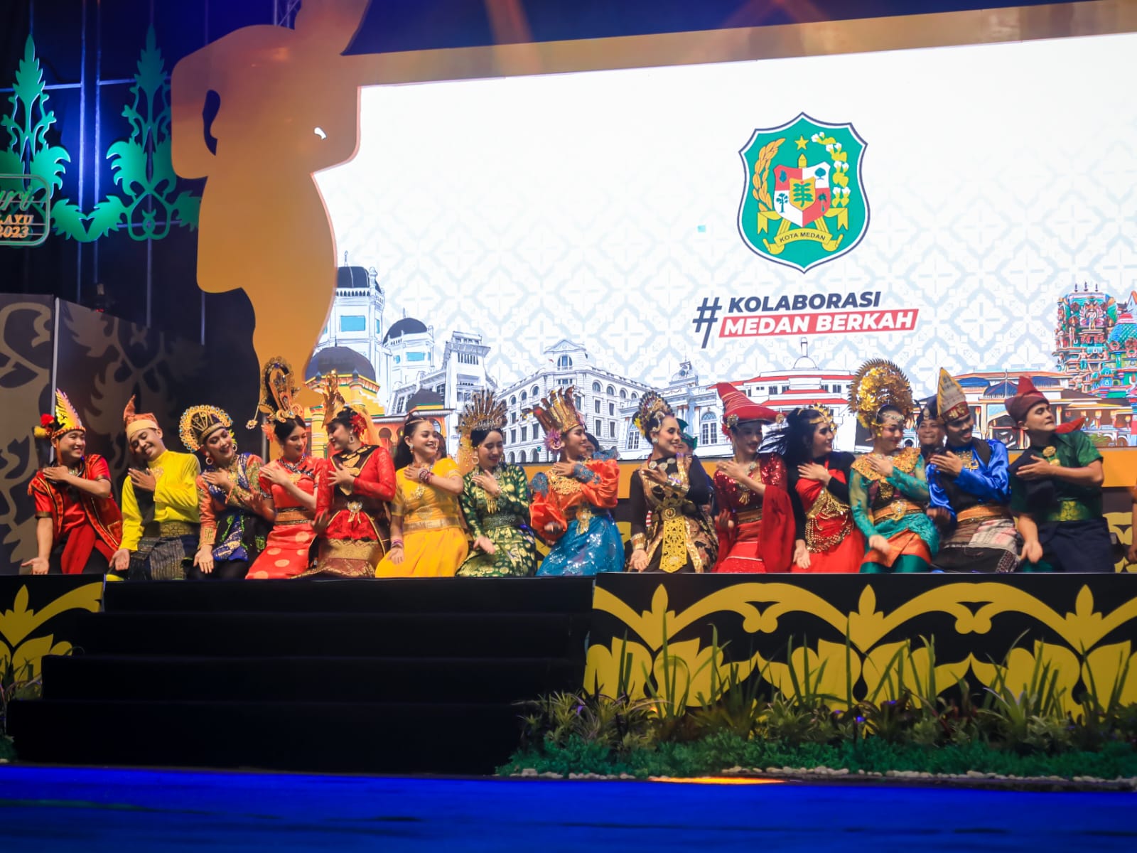 Tarian Multietnis Kota Medan Pukau Warga Batam, Bobby Nasution: Kenduri